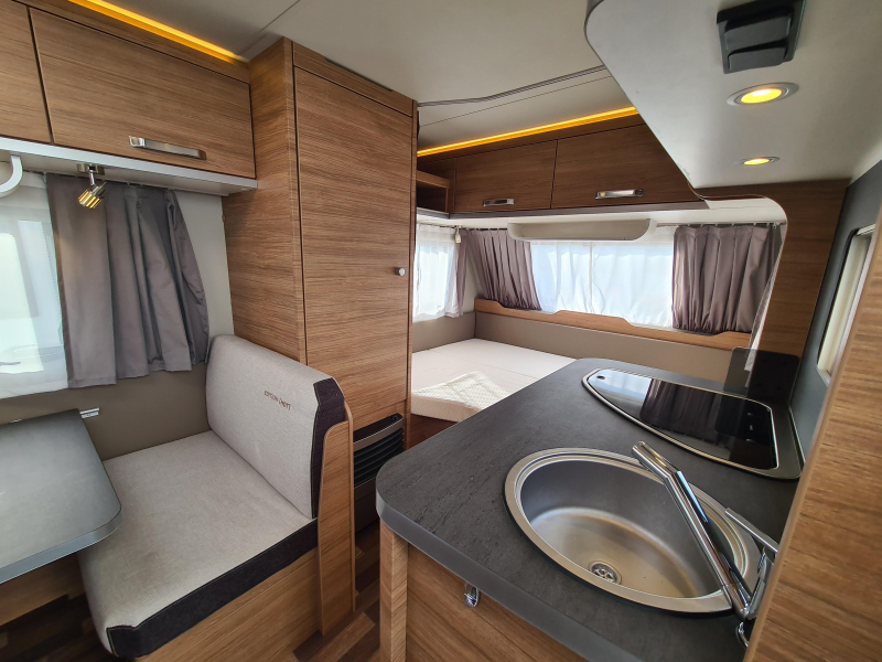 Weinsberg CaraOne 390 QD  foto: 9