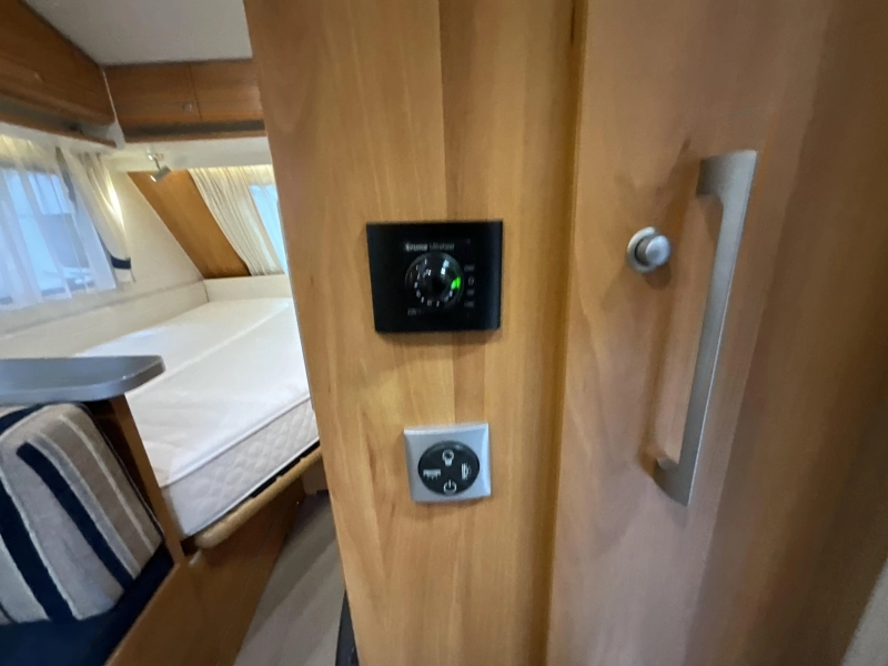 Kip Isa White 41 TDB VOORTENT-MOVER-LUIFEL  foto: 13
