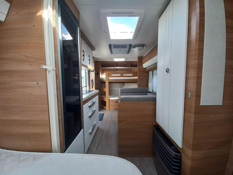 Hobby De Luxe 540 KMFE voortent-mover-airco-etc  foto: 6