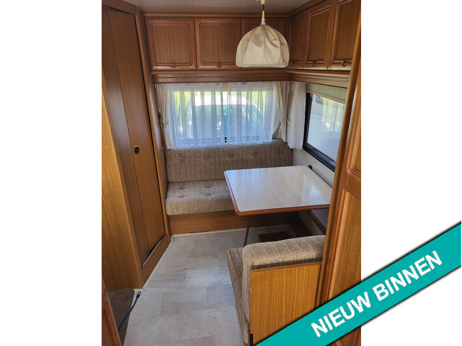 Hobby 420 Prestige incl. voortent foto: 7