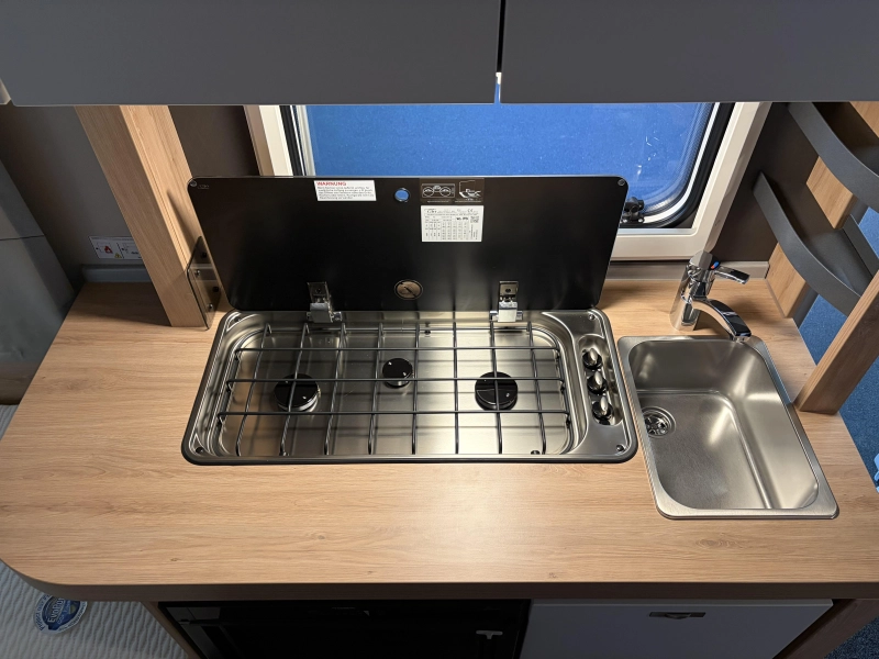 Knaus Sport 500 EU enkele bedden  foto: 8