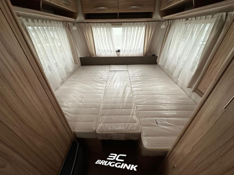 Eriba Nova Light 470 - ENKELE BEDDEN  foto: 10