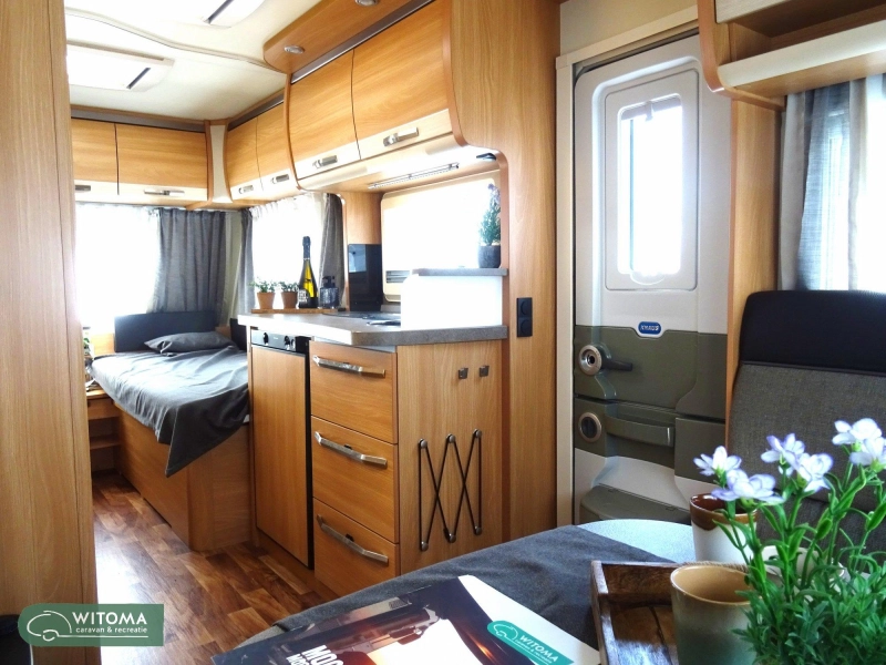 Knaus Sudwind Silver Selection 460 EU SALE mooi compleet  foto: 2