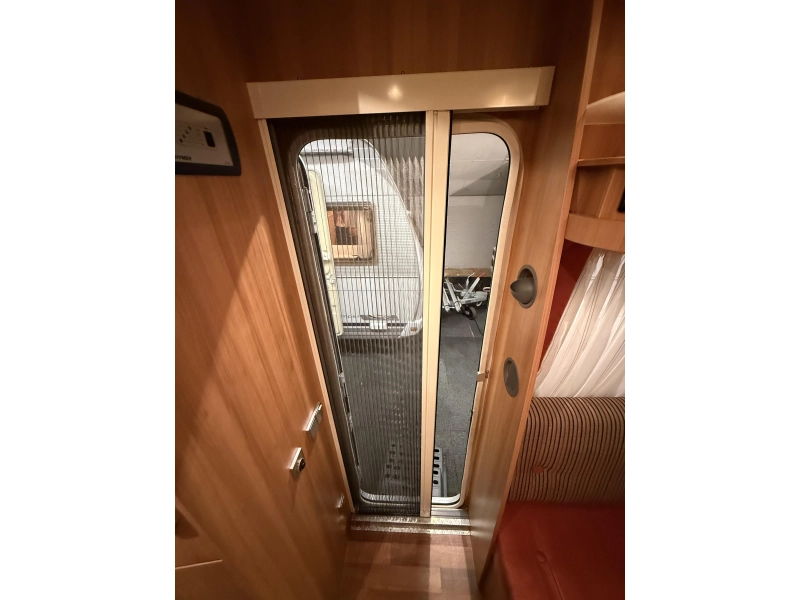 Eriba Sporting 465 FRANSB MOVER LUIFEL TENT  foto: 6