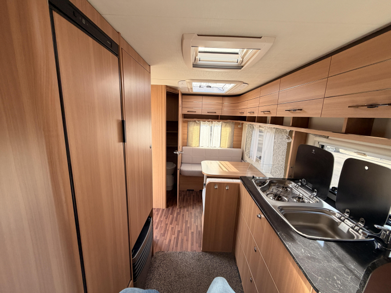 LMC Style 410 D Mover+Luifel+Fiets+Voort  foto: 12