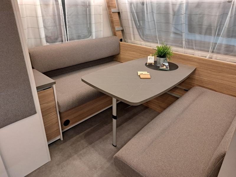 Dethleffs Nomad 510 LE Lengte bedden  foto: 5
