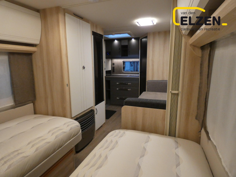 Hobby De Luxe 460 SL White Edition actiepakket  foto: 17