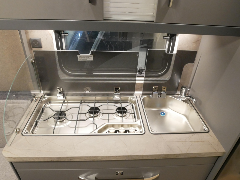 Hobby De Luxe 460 UFE Model 2027  foto: 5