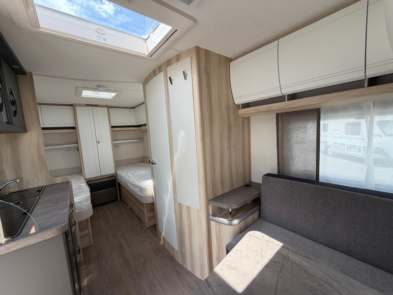 Hobby De Luxe 460 LU MODEL 2027  foto: 8