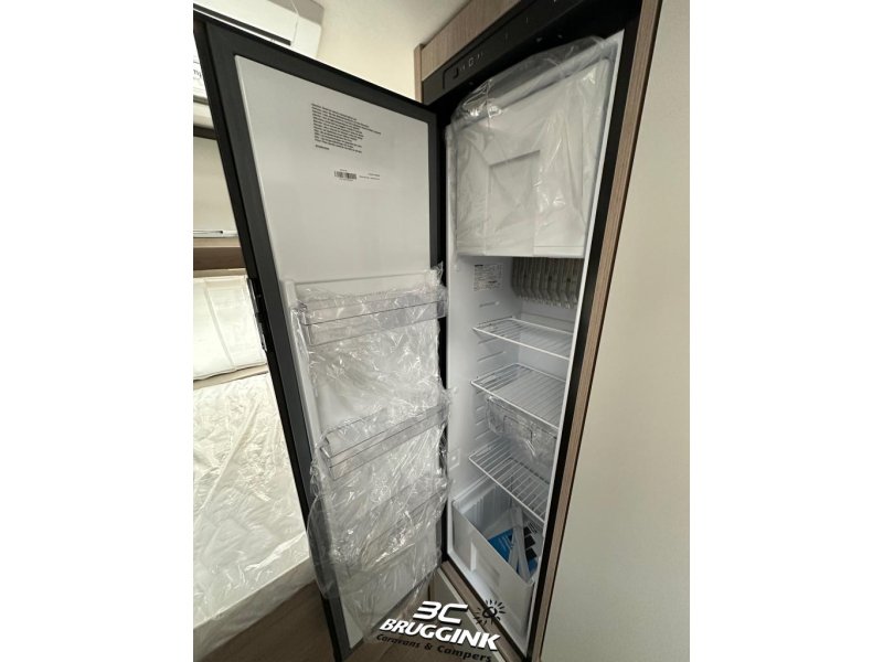 Bürstner Premio 395 TS Dwars Bed 210CM!  foto: 5