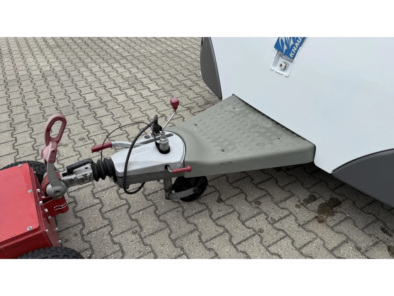 Knaus Sudwind 450 FU frans bed rondzit toilet  foto: 15