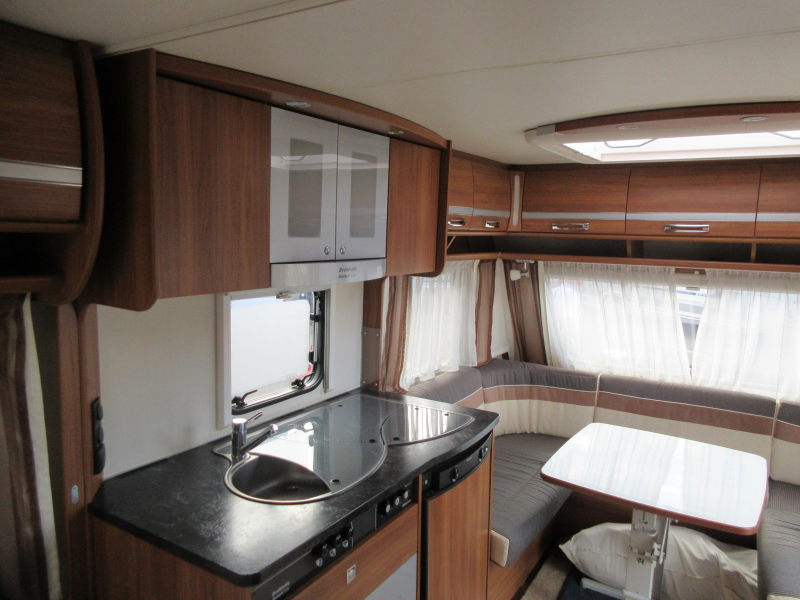 Dethleffs Nomad 450 DB MET DOREMA PANORAMALUIFEL  foto: 6