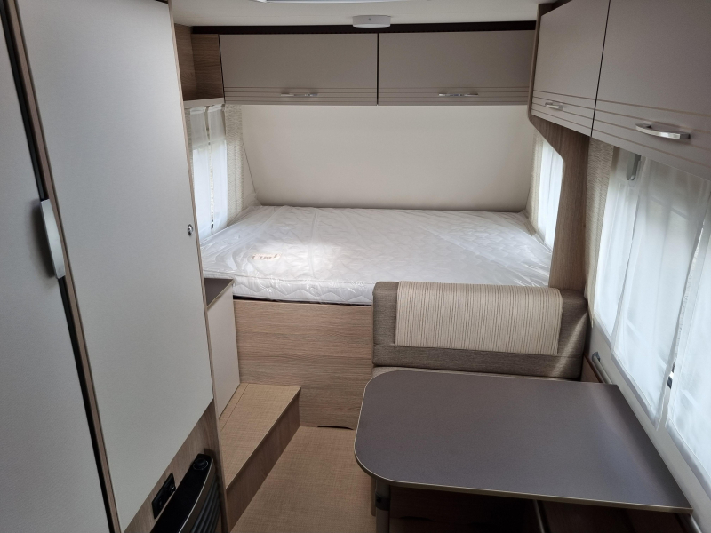 Bürstner Premio Life 425 TS € 1.250,= Acc. voordeel! 