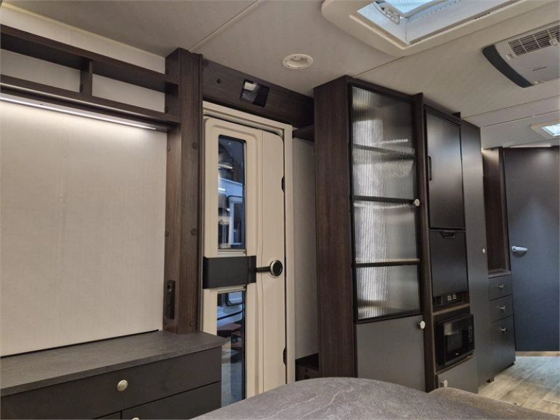 Polar Blackline 590 FWL  foto: 4