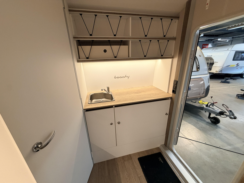 Hobby Beachy 360 BJ23 Met voortent  foto: 7