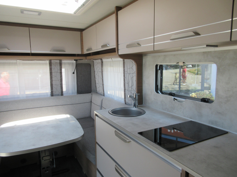 Knaus Sport E-Power Selection 500 FU ZEER COMPLEET EN FRANSBED  foto: 8
