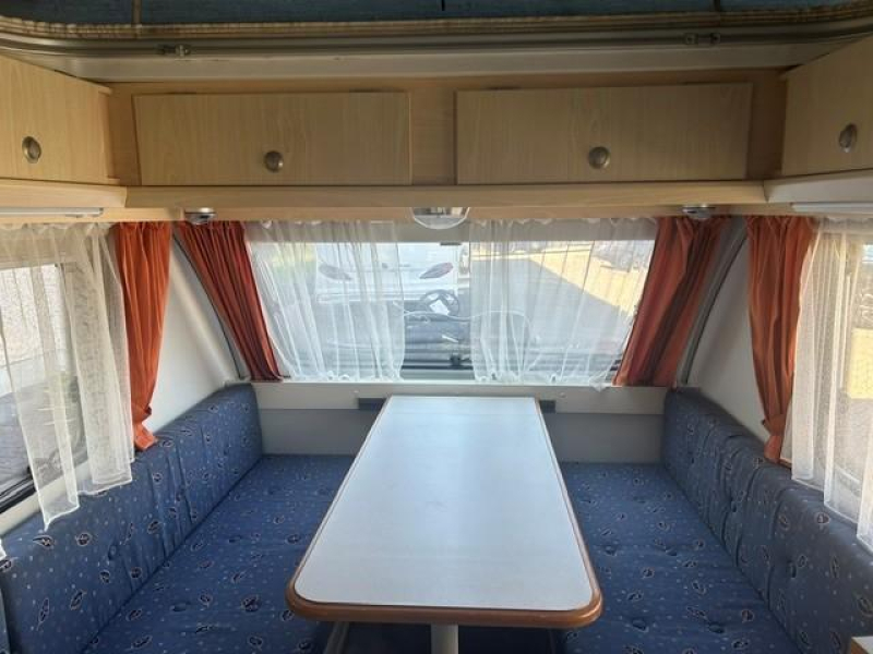 Kip Kompakt Special 37 EKV MOVER+VOORTENT 