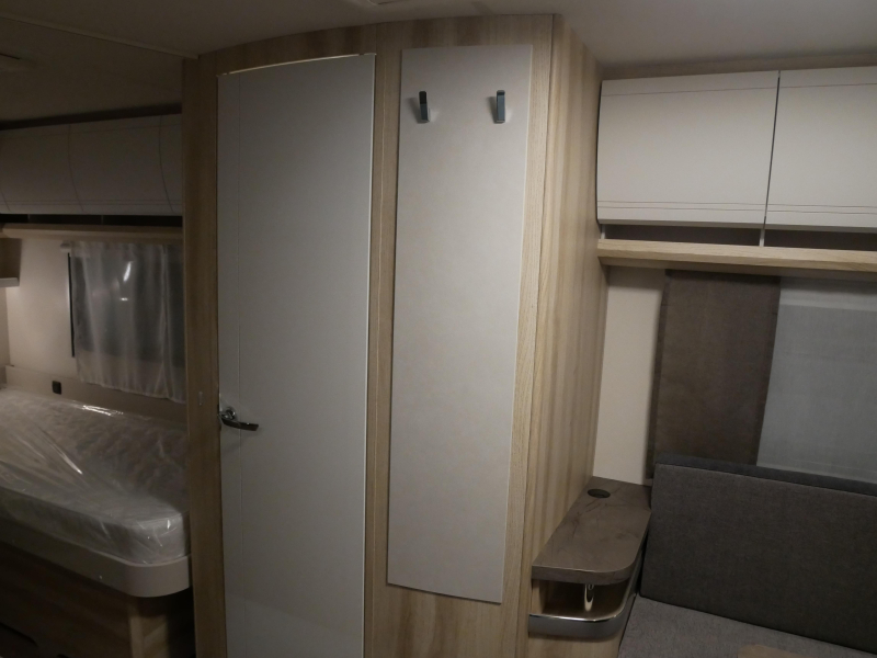 Hobby De Luxe 460 LU model 2027 