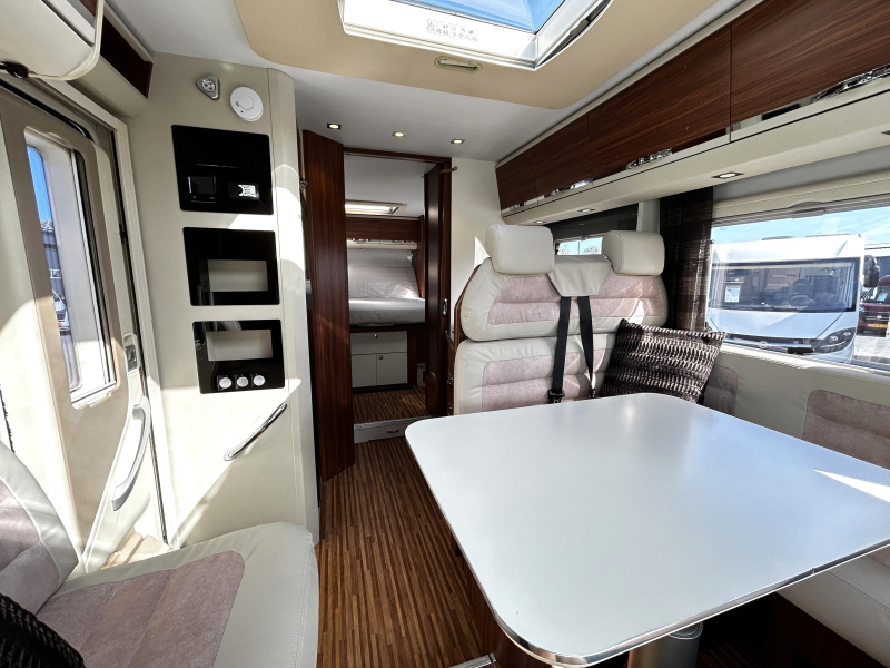 Adria Coral S 690 SC Queensbed/Euro5/2015/7.3m  foto: 7