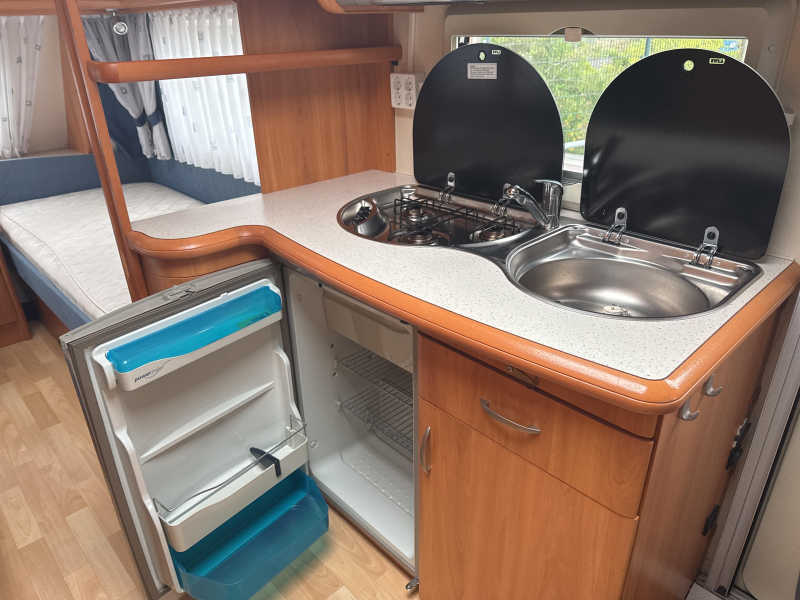 Hobby De luxe Easy 495 UL Mover/Fietsdr./Voortent  foto: 6