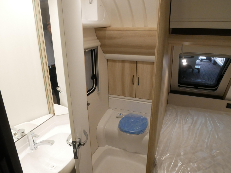Hobby De Luxe 460 UFE Model 2027  foto: 9