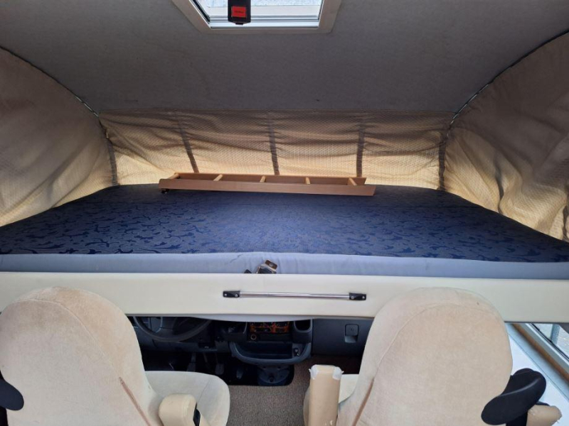 Bürstner Elegance 690 I 205CM BED-LPG+ZONNEPANEEL  foto: 11