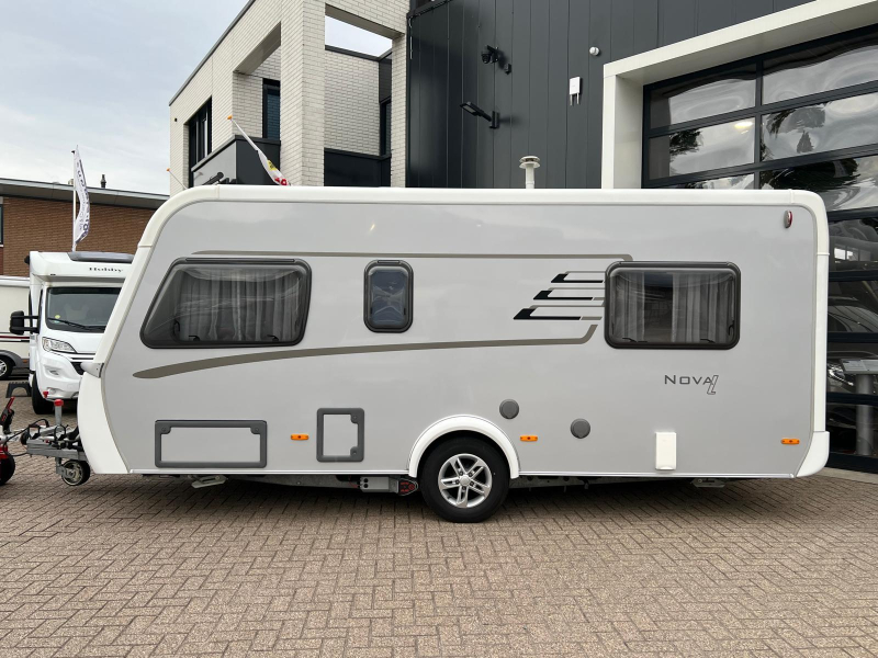 Eriba Nova Light 442 Lengtebedden, Mover, Tent  foto: 18