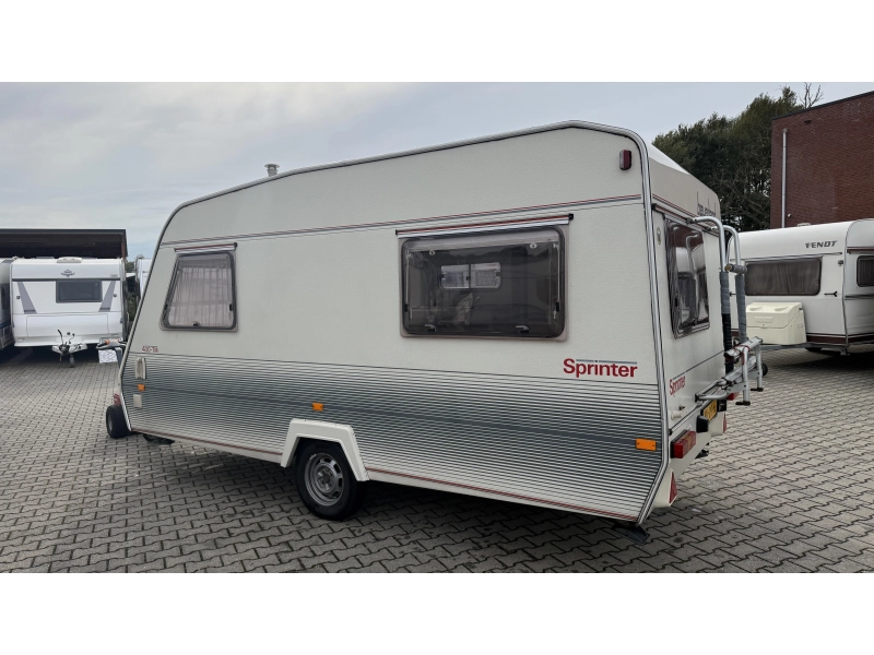 Beyerland Sprinter 430 TM treinzit vast bed toilet  foto: 12