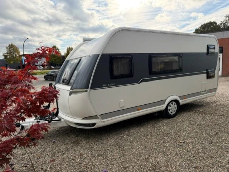 Hobby De Luxe 490 KMF stapelbed zeer compleet  foto: 3