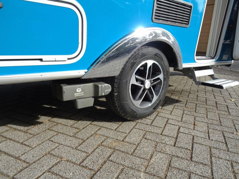 Eriba Touring 420 v.a.€ 30.490,- moveractie  foto: 9