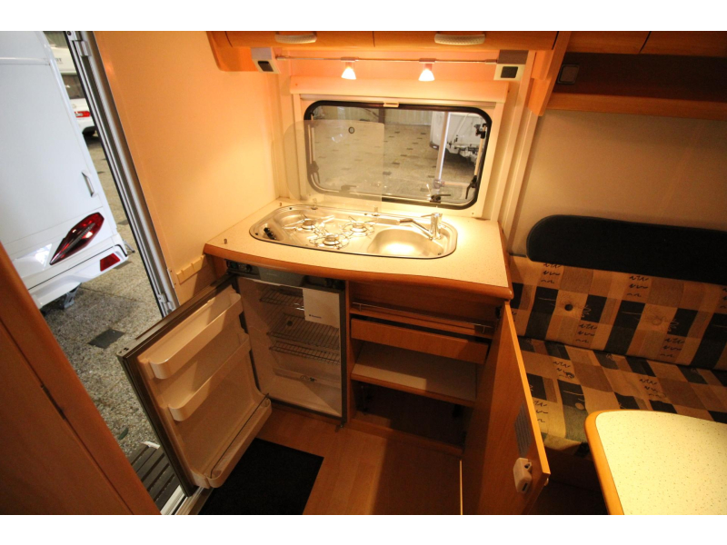 Beyerland Sprinter Lite 390 FB Voortent,Fietsenrek  foto: 10
