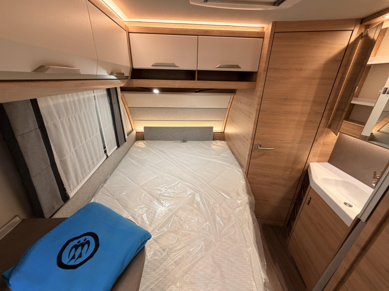 Knaus Sudwind Black Selection 450 FU +1700KG+Vloerverwarming  foto: 9