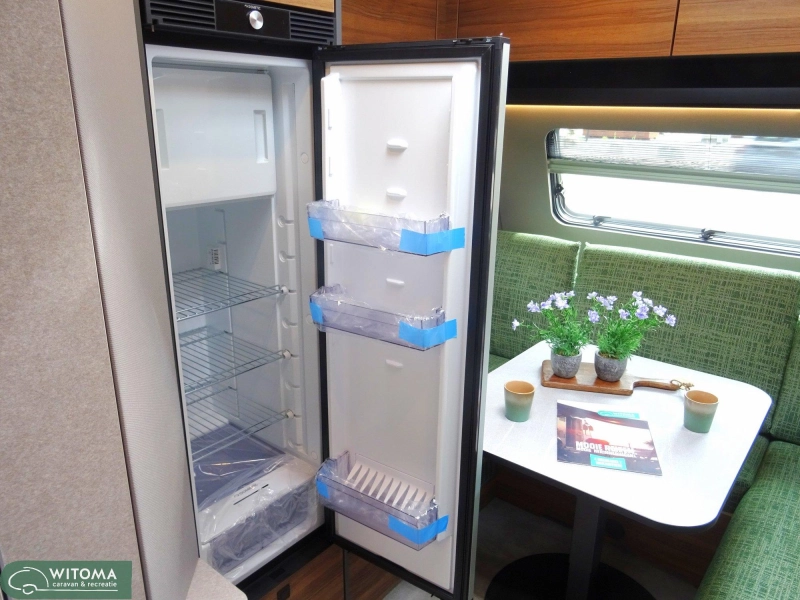 Eriba Novaline 495 Op show  foto: 12