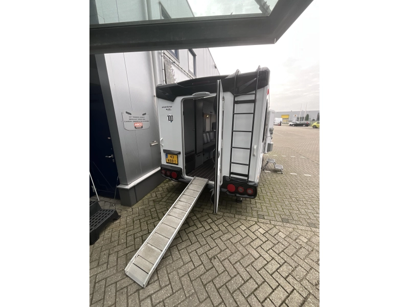 Knaus Sport en Fun 480 QL VOORTENT-UNIEK  foto: 9