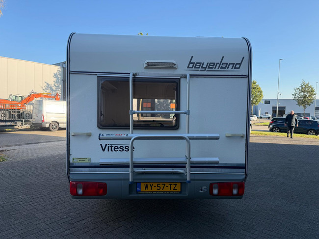 Beyerland Vitesse 400 DV Vastbed,FaceToFace,Topindeling! foto: 4