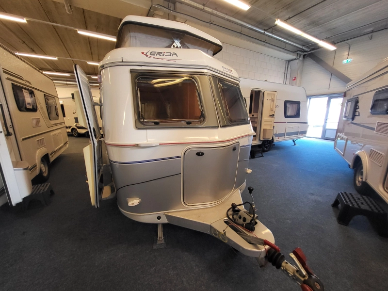 Eriba Touring Triton 420 GT netjes en compleet 