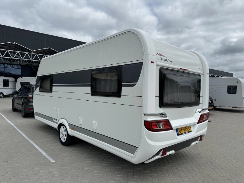 Hobby De Luxe Special 495 UL mover - voortent 