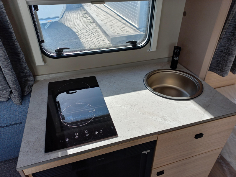 Weinsberg CaraLife 450 FU  foto: 8