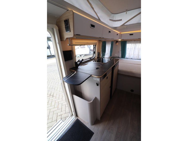 Eriba Touring 530 Luifel/ Unico/ Autark  foto: 12