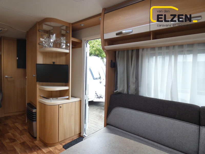Knaus Sudwind Silver Selection 500 FU mover, luifel/ tent Unico  foto: 12