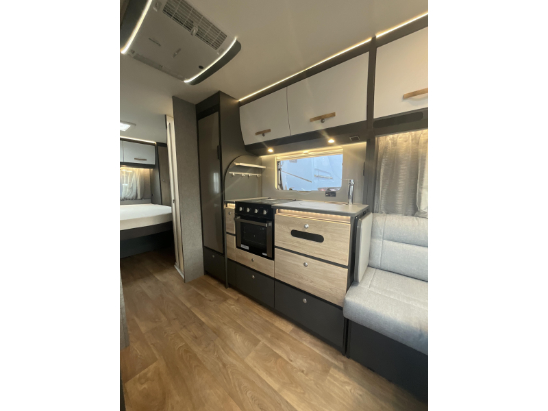 Dethleffs Beduin Scandinavia 550 RD QUEENSBED-ALDE-MOVER  foto: 6