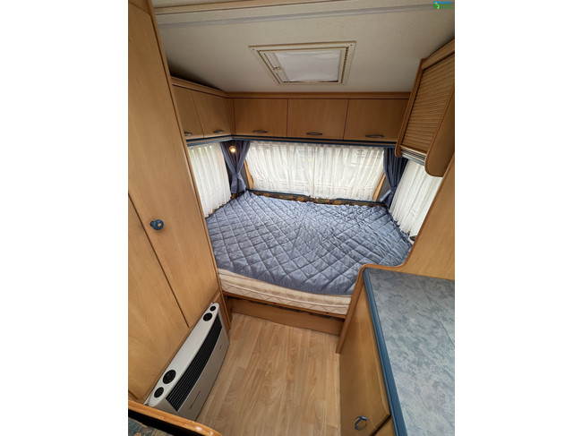 Hobby De Luxe Easy 400SF foto: 14