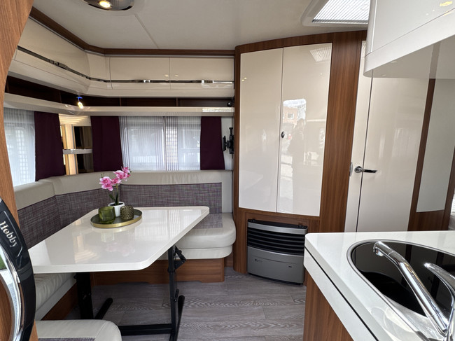 Hobby Excellent 495 UL met enkele bedden **Mover/ATC/1e eigenaar/Zeer nette caravan**