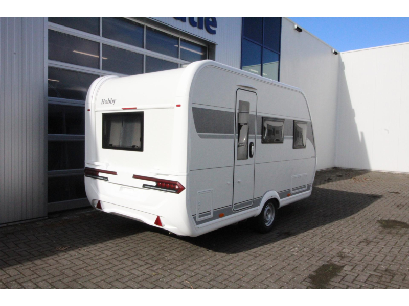 Hobby On Tour 390 SF Caravan breedte 220 cm! 