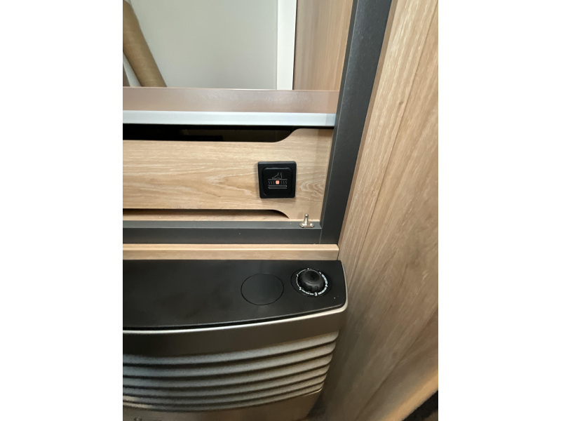 Knaus Sport Platinum 500 EU ENKELE BEDDEN-VLOERVERW  foto: 10