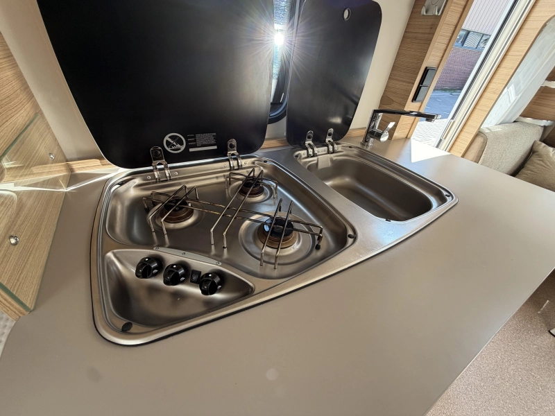 Dethleffs Camper Avantgarde 460 EL Zeer compleet  foto: 12
