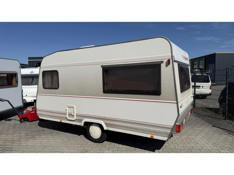 Dethleffs Camper 440 T treinzit vast bed toilet  foto: 13