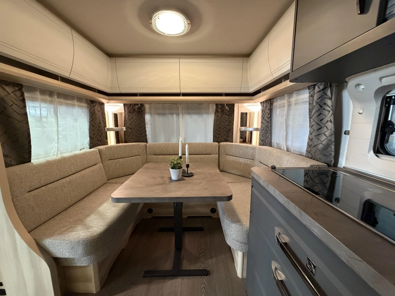 Hobby De Luxe 540 UL enkele bedden / mover  foto: 9