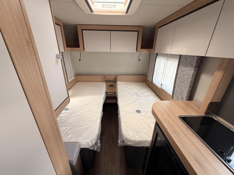 Knaus Sport 500 EU 1800KG + Enkele bedden  foto: 10