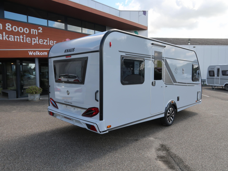 Knaus Sudwind Black Selection 500 FU RONDZIT FRANS BED  foto: 22